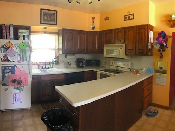 4th image of 311 8th Ave N