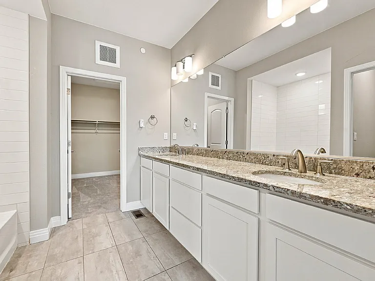 1841 S Dunkirk St #208 — Photo 19