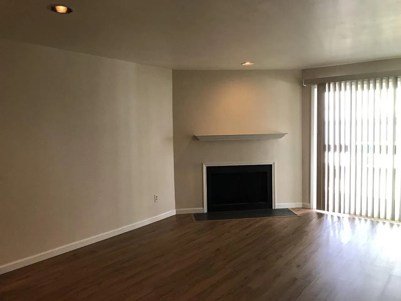 6627 Lakeview Dr — Photo 3