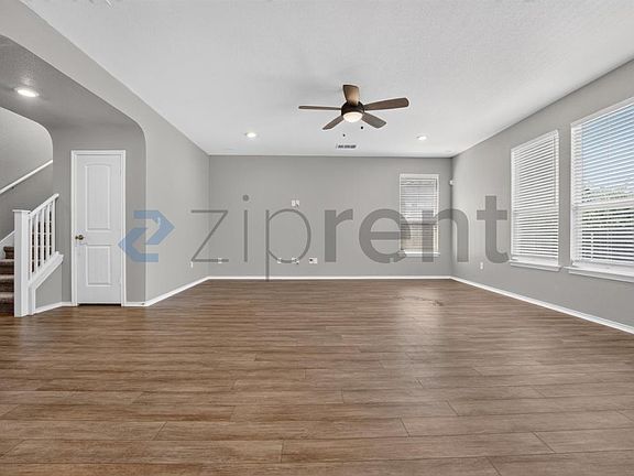 5th image of 536 Ayinger Ln