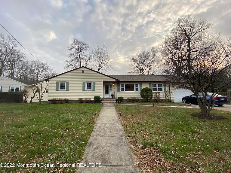 1304 Franklin Ave — Photo 25