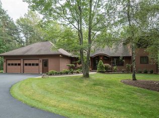 238 Willardshire Rd, East Aurora, NY 14052