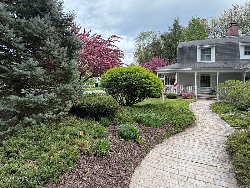 2nd image of 96 Hunter Lane