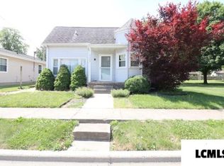 1416 E Washington St, Clinton, IL 61727