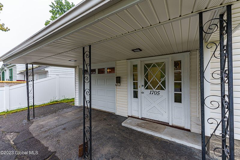 3rd image of 1705 Bernice Street
