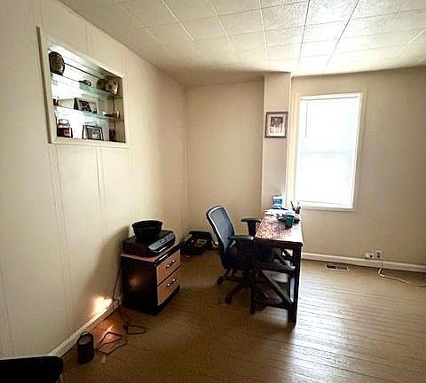 5th image of 637 Greenwich Ave