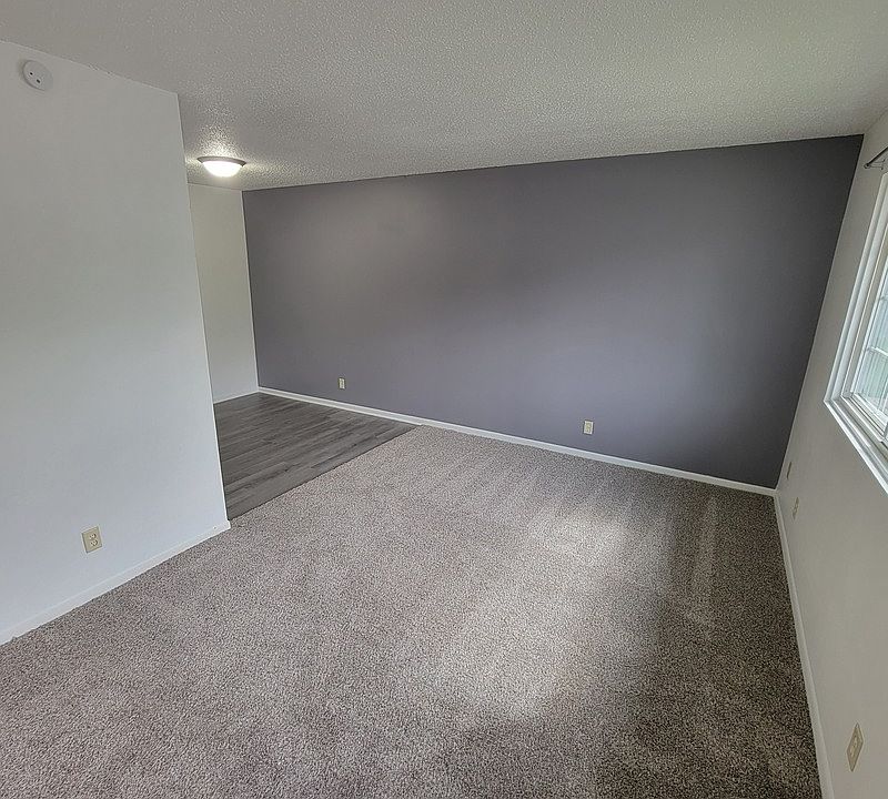 1st image of 218 NW Chapel Dr APT 12