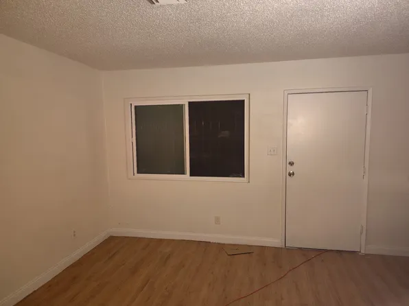 2517 Cedar Ave APT 3, Las Vegas, NV 89101