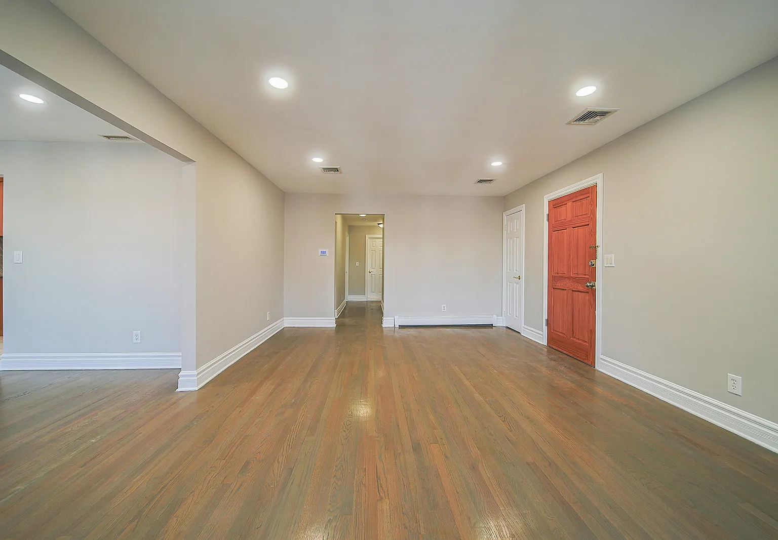 3 bed, $3,800 — Photo 3