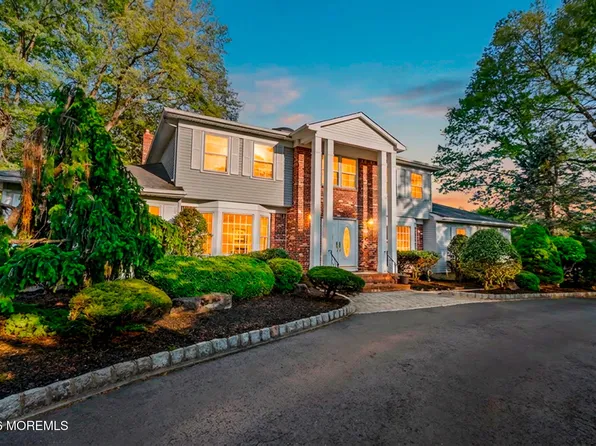 15 Eastwood Boulevard, Manalapan, NJ 07726