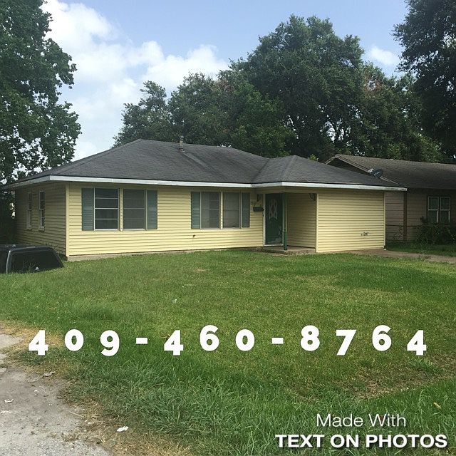 1st image of 2260 1st St
