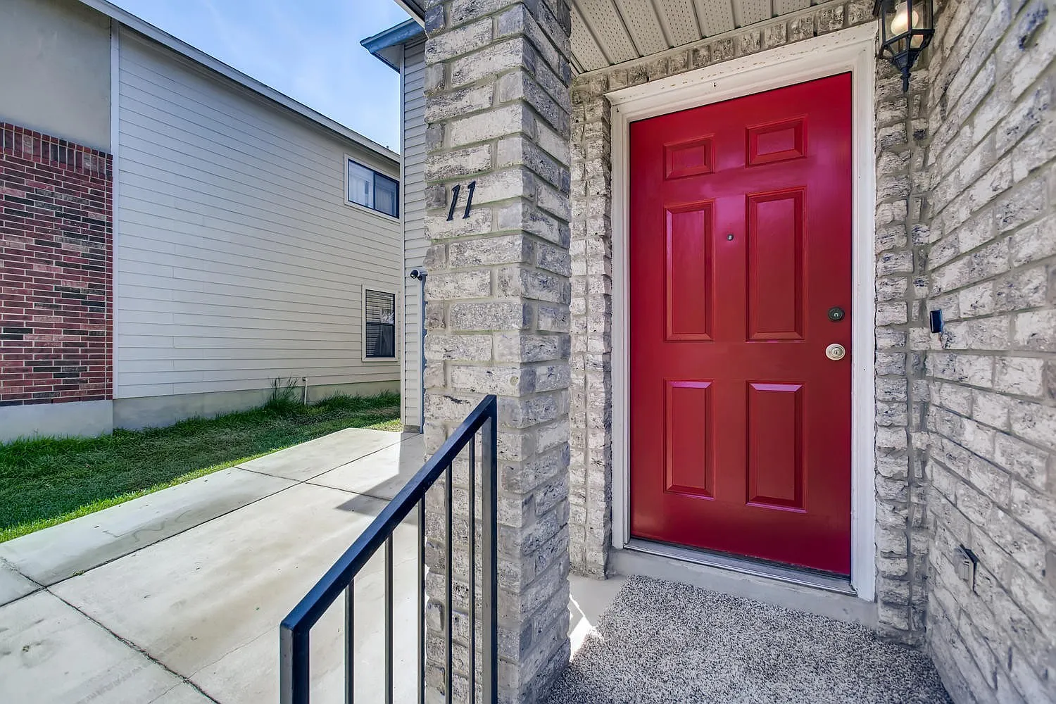 4BR/2.5 Bath near the San Antonio Medical Center — Photo 2