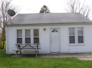 618 Wayne St, Elyria, OH 44035