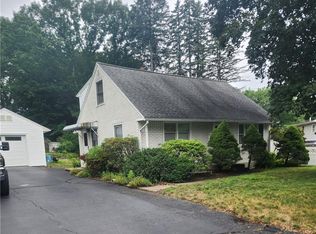 5 Beechwood Dr, Wallingford, CT 06492