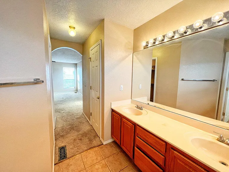 6612 Piedra Quemada Rd NW — Photo 26