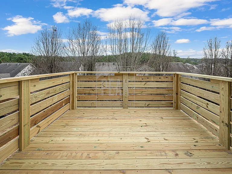 390 Woodland Cir — Photo 43