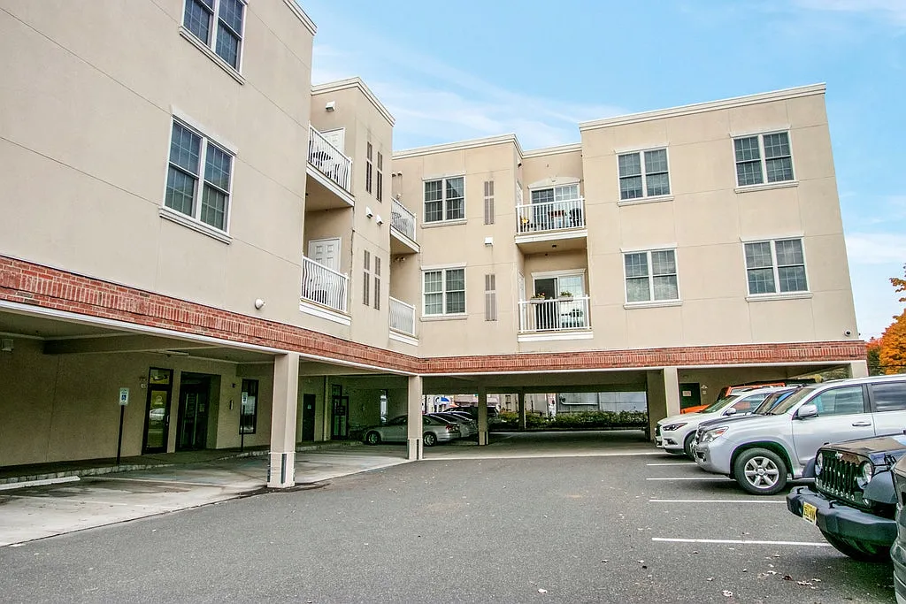 2 bed, $2,950 — Photo 4