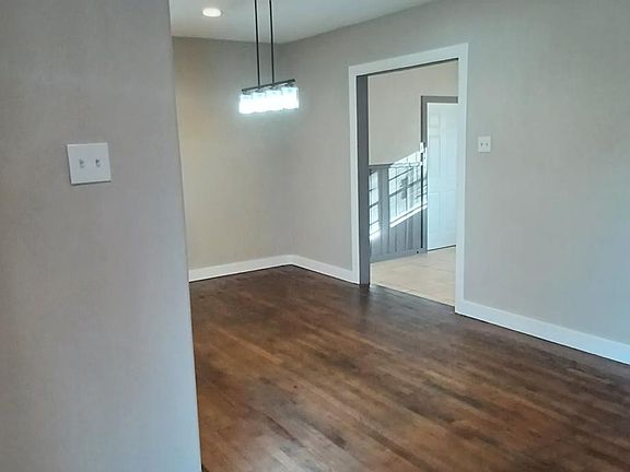3rd image of 1316 Amburgey Ave