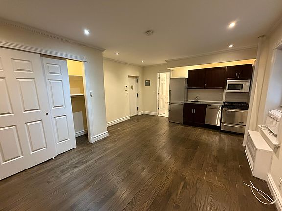 4th image of 535 Hudson St APT 2C