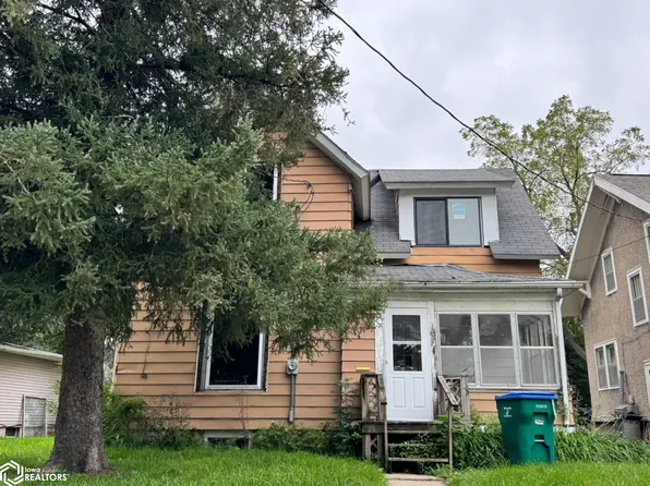 1137 3rd St, Webster City, IA 50595