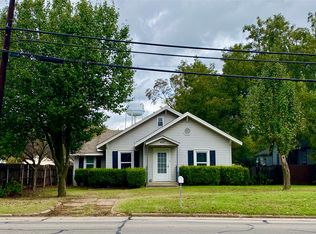 407 E Main St, Whitesboro, TX 76273