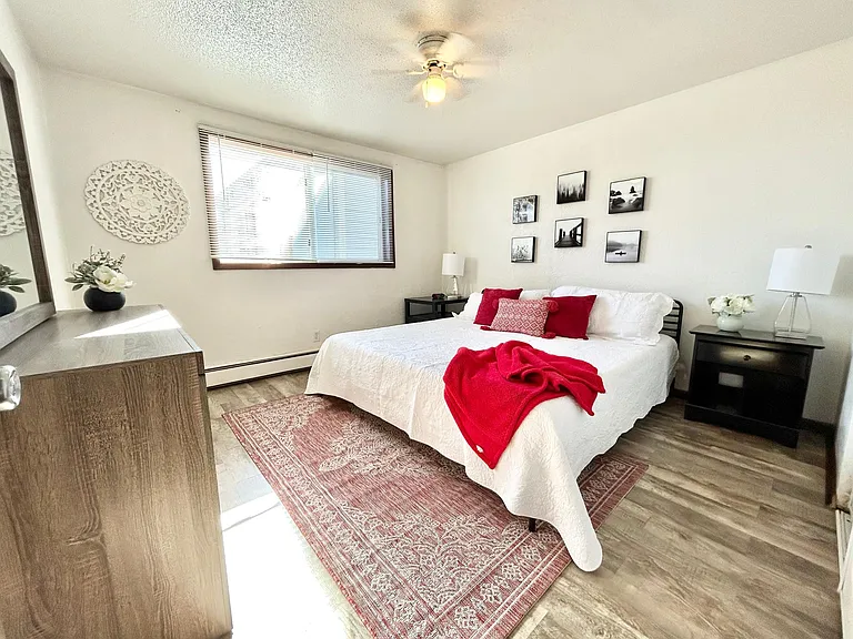 790 33rd Ave #4 — Photo 9
