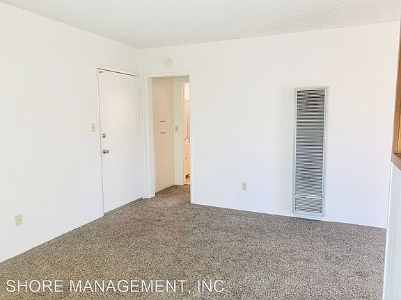 4th image of 4334 35th St APT 4