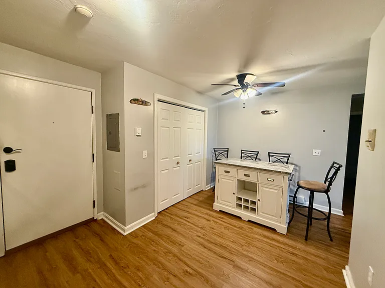 46 Gibbs St #1D — Photo 7