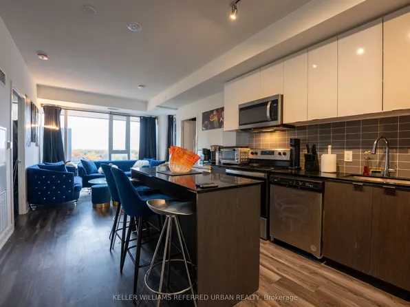 859 The Queensway, Toronto, ON