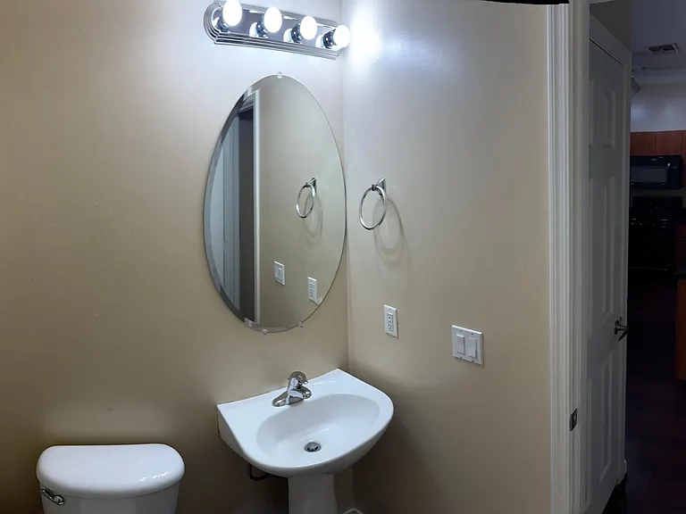 22125 N 29th Ave #123 — Photo 7