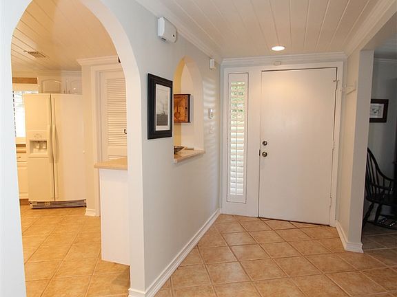 3rd image of 3104 Harbor Dr