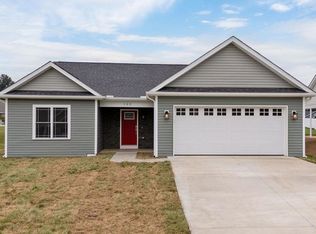 165 Langley Dr, Waynesboro, VA 22980