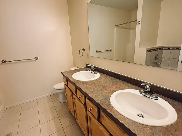 1688 Pinewind Dr — Photo 37