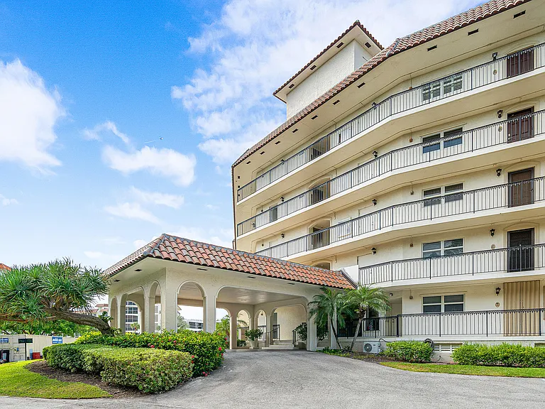 2871 N Ocean Blvd #F425 — Photo 16