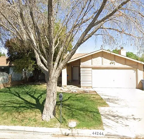 44244 Fig Ave Photo 1