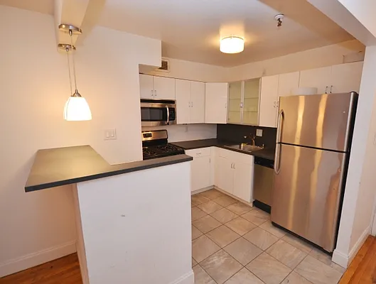 Rented by Citi Habitats | media 12