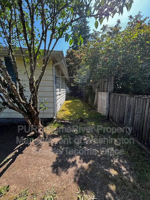 2 bed, 1.0 bath, 740 sqft, $2,695 — Photo 4