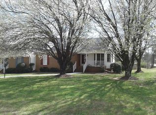 800 Lees Ct, South Hill, VA 23970