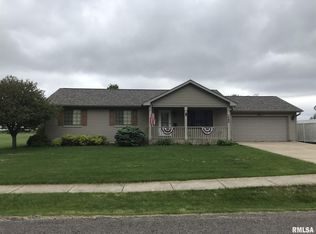1480 Clay St, Galesburg, IL 61401