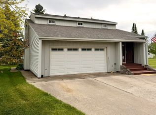 2323 21st St SW, Mason City, IA 50401