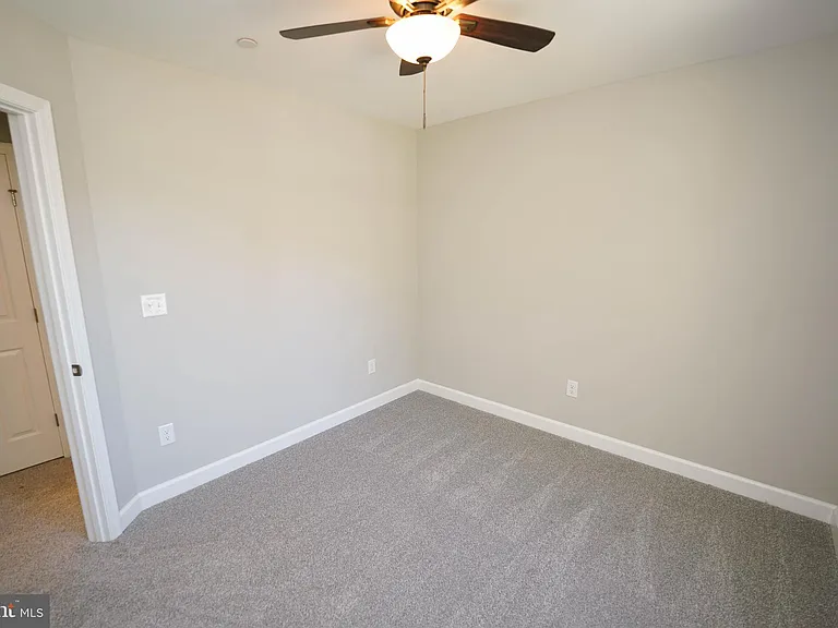 621 Cedar St — Photo 39