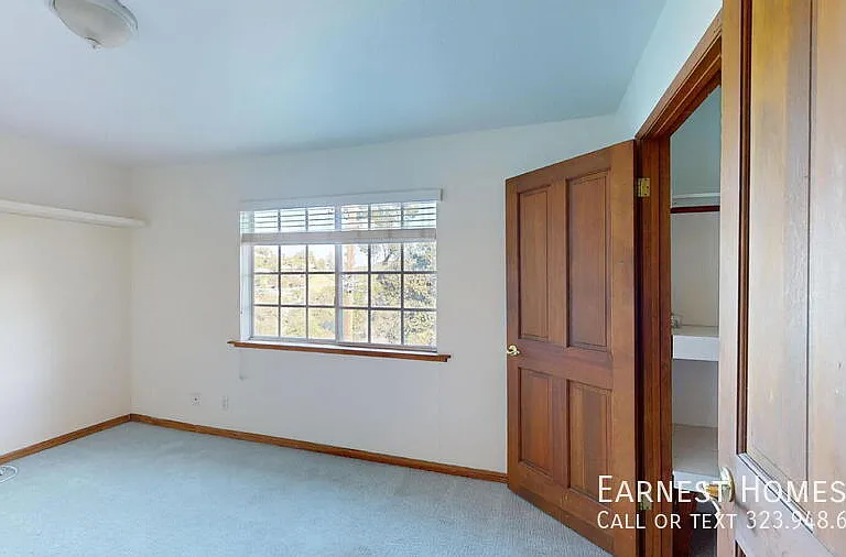 4339 Alhama Dr — Photo 18