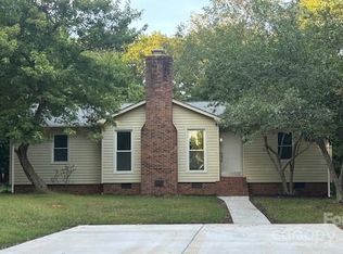 5052 Suwarrow Ct, Tega Cay, SC 29708