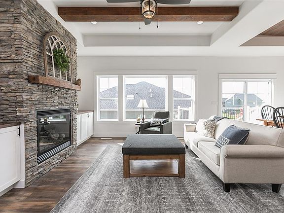 4th image of 511 Dogwood Ln