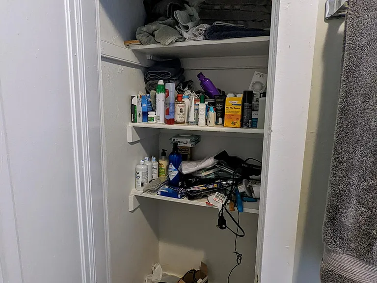 1948 1/2 N Spaulding Ave #2A — Photo 6