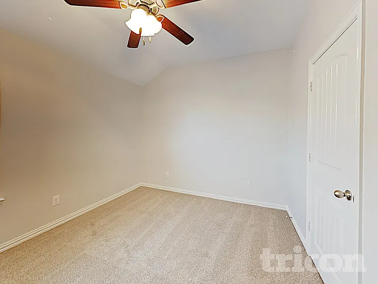 12416 Hunters Mill Trl — Photo 11