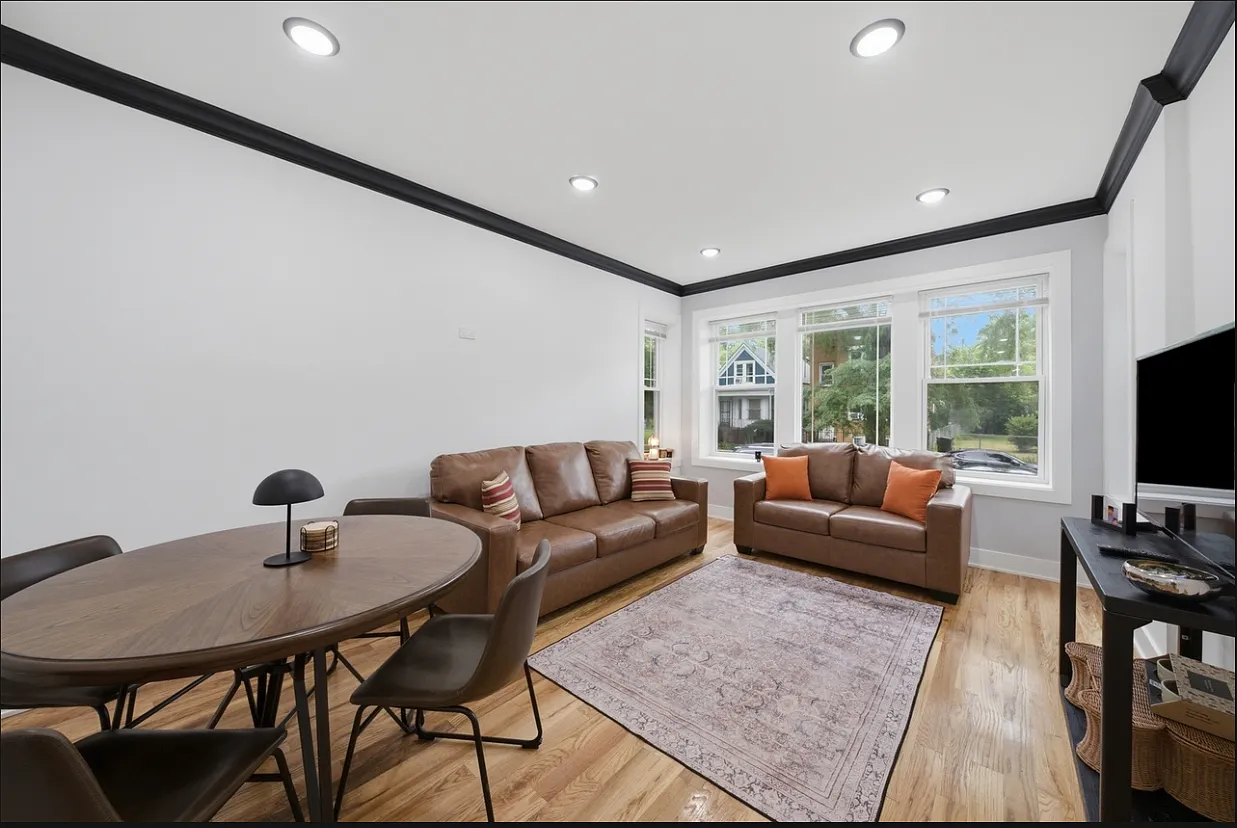 3 bed, 1500 sqft, $2,500 — Photo 2