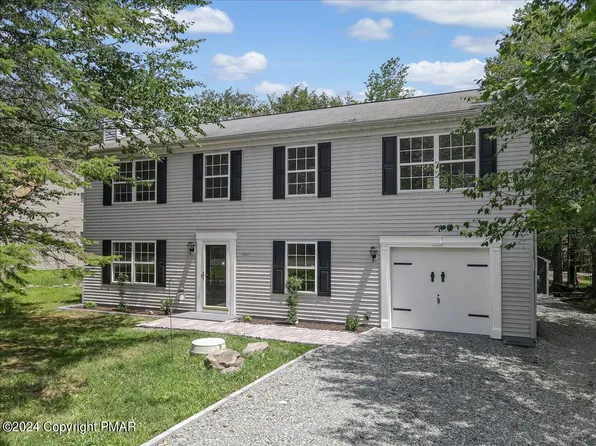 9217 Westwood Dr, Tobyhanna, PA 18466