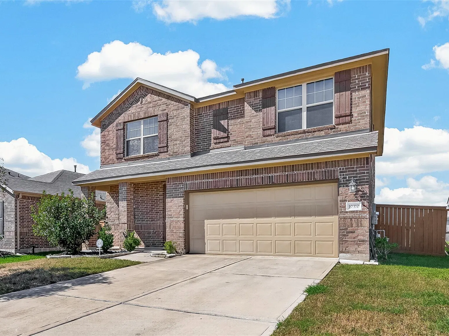 3 bed, 2.5 bath, $2,450 — Photo 2