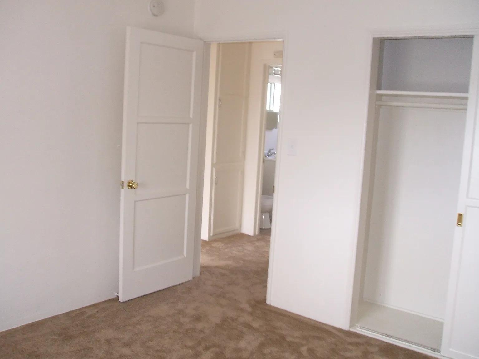 2429 Adams Ave — Photo 3